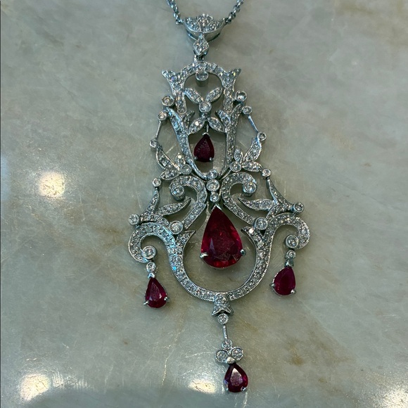 Elegant White Gold and Ruby Teardrop Pendant Necklace - Picture 3 of 4